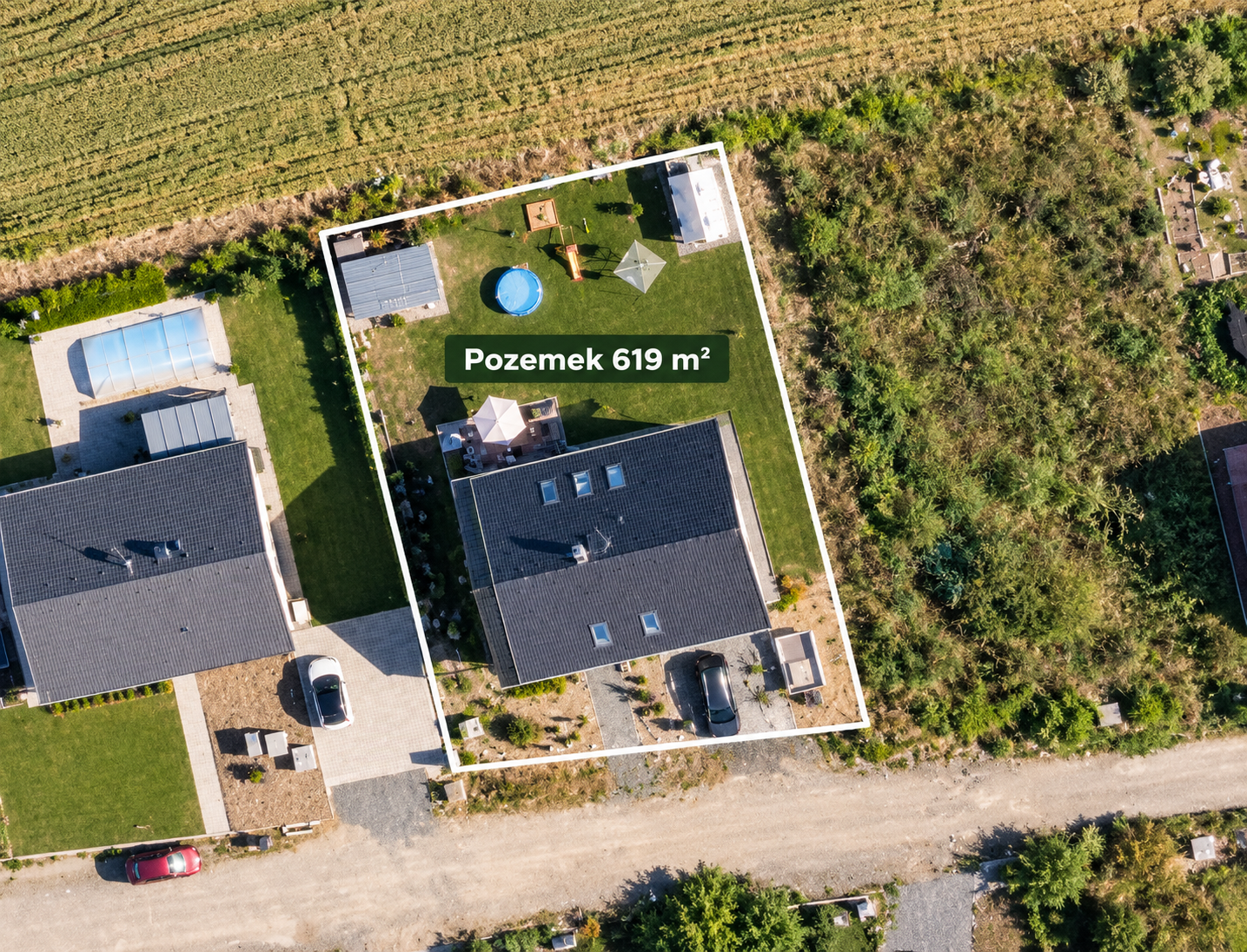 Letecký Pohled Na Pozemek 619 M²