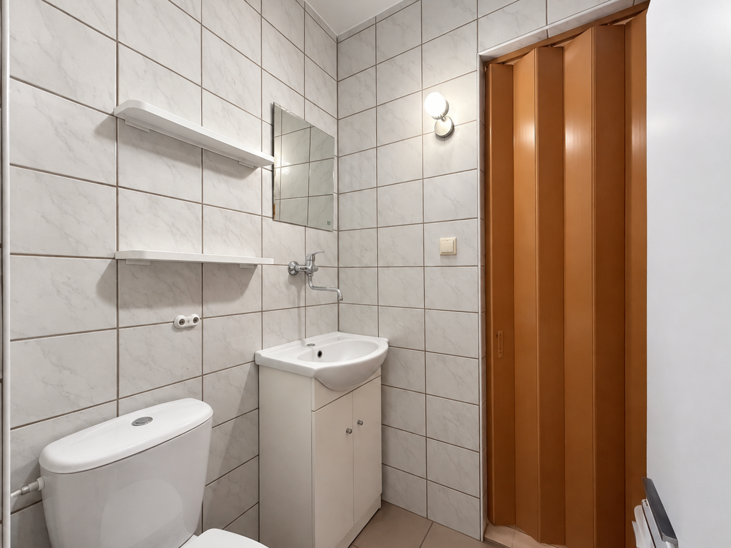 Minimalist Moderní Koupelna S Harmonikou дверь (1)